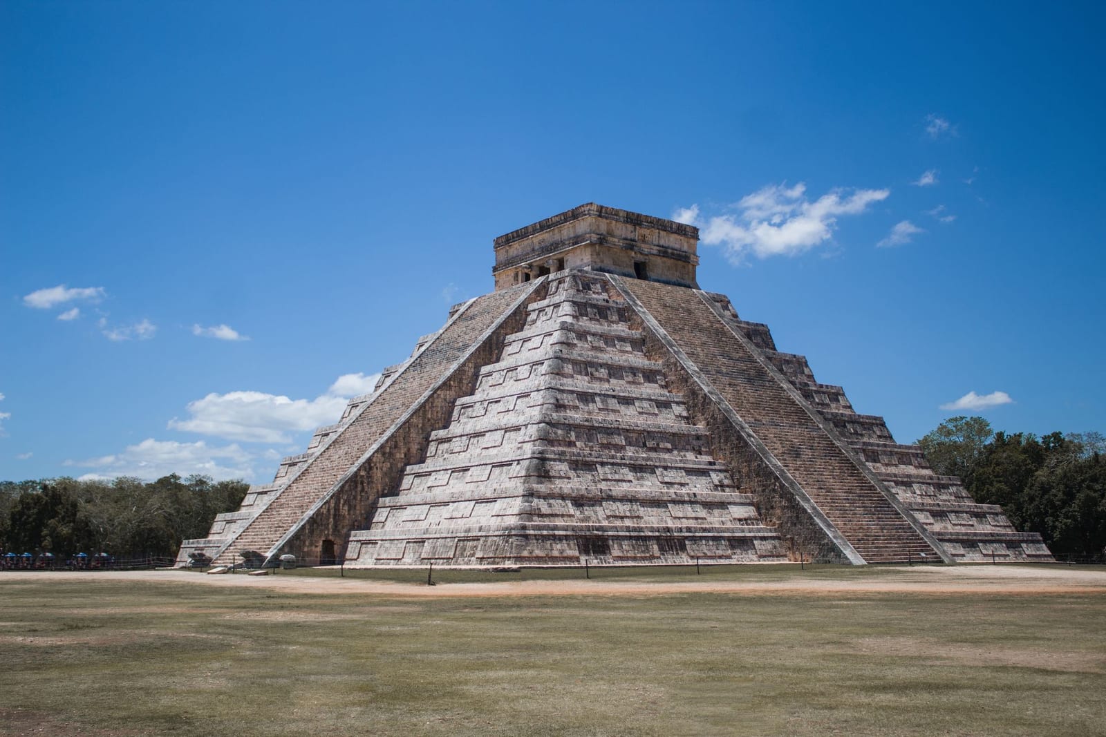 Pirámide de Kukulcán (El Castillo) en Chichén Itzá